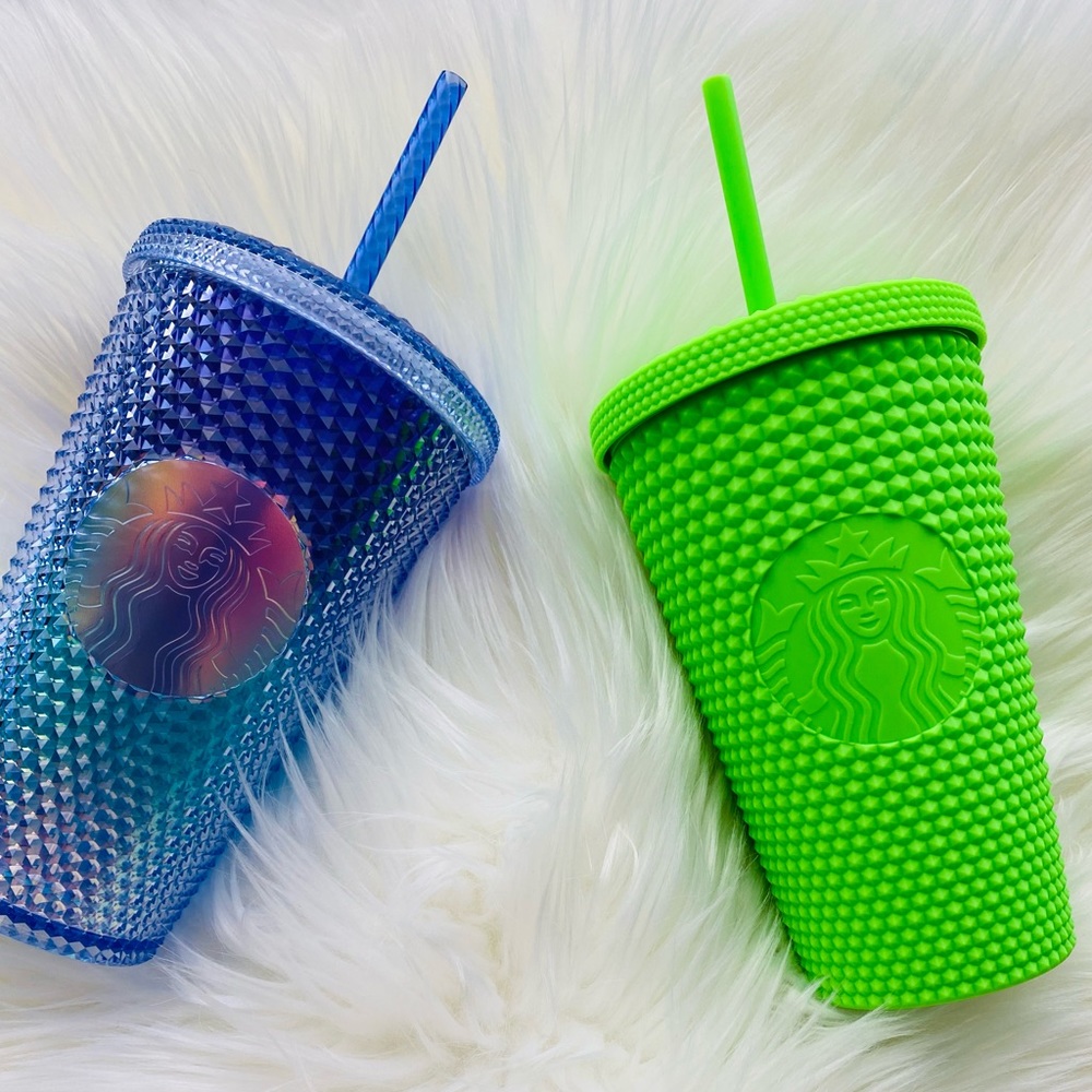 Grande Starbucks cup